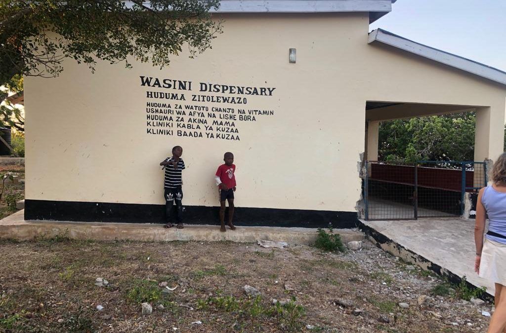 El Dr. Miguel Morey participa en una iniciativa solidaria en Kenia
